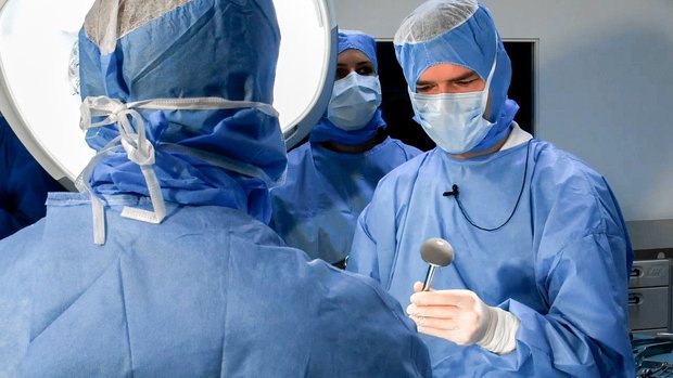 Modular Dual Mobility in Total Hip Arthroplasty | Step-by-Step Surgical ...